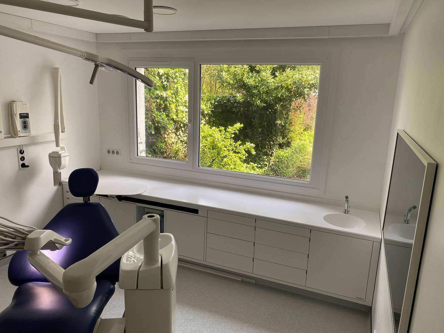 Cabinet dentaire DOUVRIN (62) : Installation meuble dental art