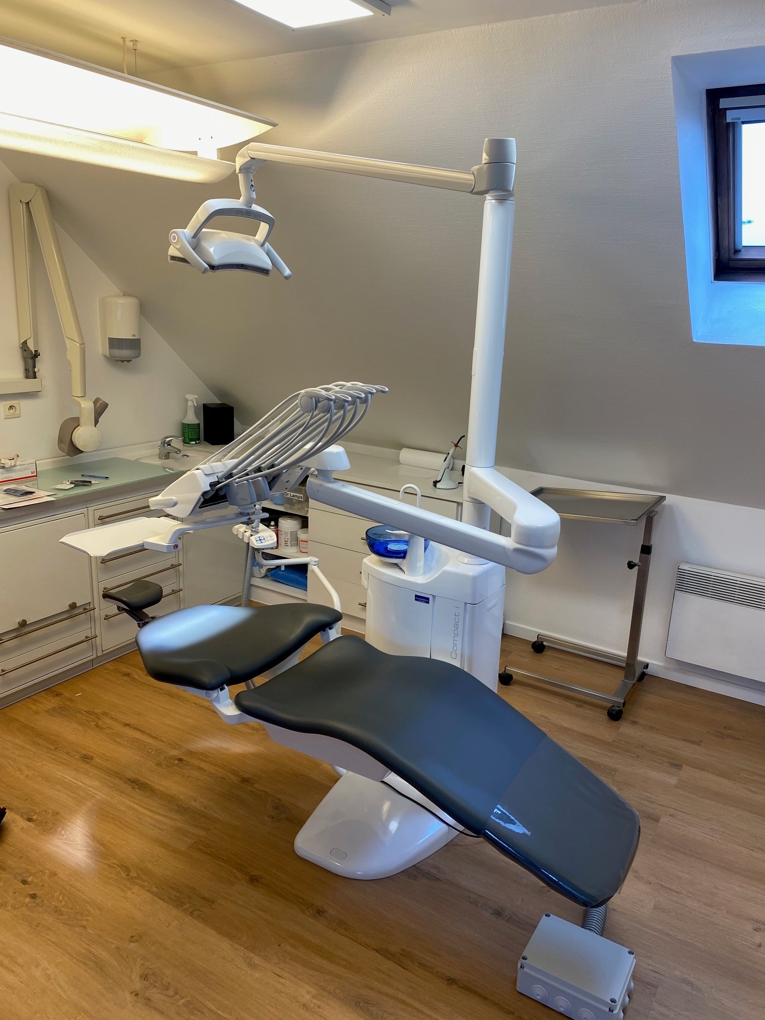 Cabinet dentaire Villeneuve d’ascq (59) : Installation d’un fauteuil PLANMECA Compact I